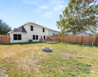 2734 Sage Bluff Avenue - Photo Thumbnail 29