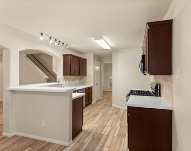 2734 Sage Bluff Avenue - Photo Thumbnail 8