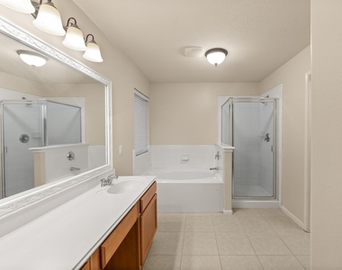2734 Sage Bluff Avenue - Photo Thumbnail 17