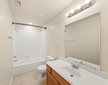 2734 Sage Bluff Avenue - Photo Thumbnail 22