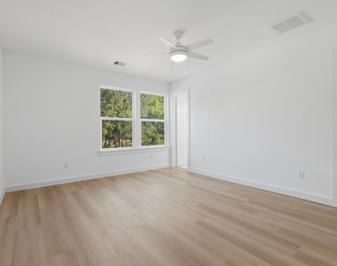903 Marjorie Street - Photo Thumbnail 14