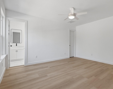 903 Marjorie Street - Photo Thumbnail 15