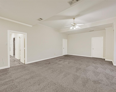 1402 Thompson Street - Photo Thumbnail 22