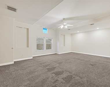 1402 Thompson Street - Photo Thumbnail 21