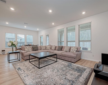 23722 Canolo Grove Lane - Photo Thumbnail 9