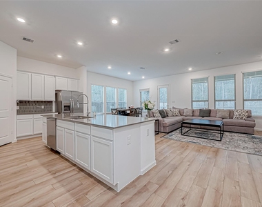 23722 Canolo Grove Lane - Photo Thumbnail 11