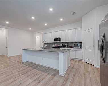 23722 Canolo Grove Lane - Photo Thumbnail 13