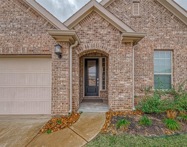 23722 Canolo Grove Lane - Photo Thumbnail 3