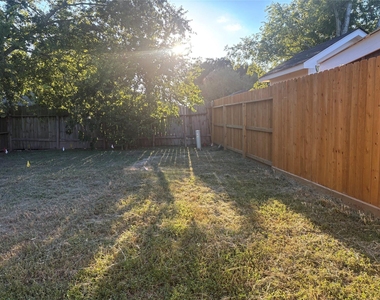 10041 Rosbrook Drive - Photo Thumbnail 13
