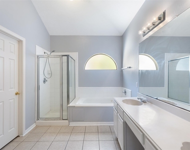 807 Presley Way - Photo Thumbnail 17