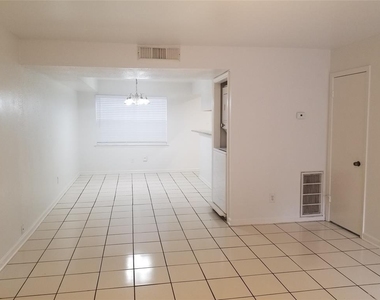 1433 Cedar Post Lane - Photo Thumbnail 9