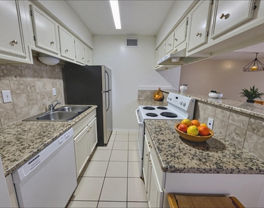 1433 Cedar Post Lane - Photo Thumbnail 6