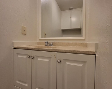 1433 Cedar Post Lane - Photo Thumbnail 12