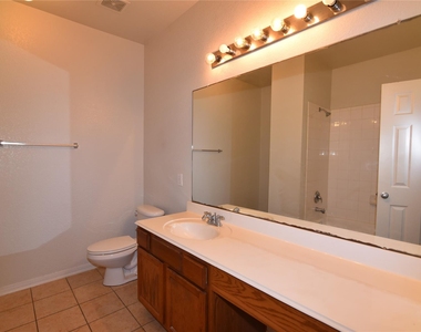 11912 Prior Park Drive - Photo Thumbnail 10
