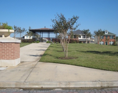 11912 Prior Park Drive - Photo Thumbnail 20