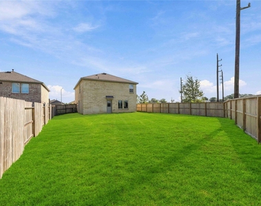 1146 Blue Stone Drive - Photo Thumbnail 25