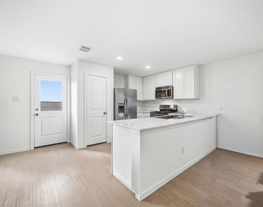 1146 Blue Stone Drive - Photo Thumbnail 9