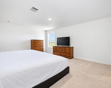 1146 Blue Stone Drive - Photo Thumbnail 17