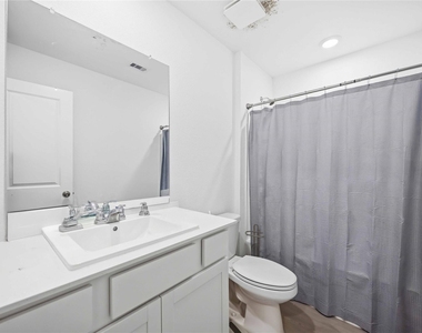 1146 Blue Stone Drive - Photo Thumbnail 13