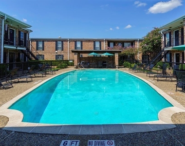 6410 Del Monte Drive - Photo Thumbnail 25