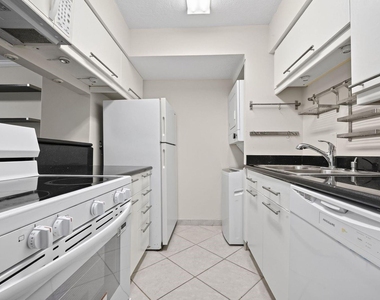 6410 Del Monte Drive - Photo Thumbnail 11