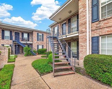 6410 Del Monte Drive - Photo Thumbnail 6
