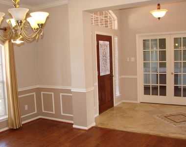 319 S Cheddington Drive - Photo Thumbnail 8