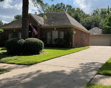 319 S Cheddington Drive - Photo Thumbnail 3