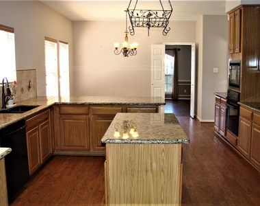 319 S Cheddington Drive - Photo Thumbnail 19