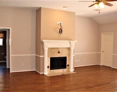 319 S Cheddington Drive - Photo Thumbnail 25