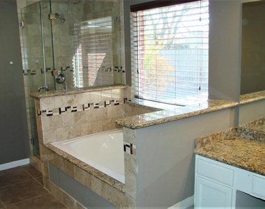 319 S Cheddington Drive - Photo Thumbnail 32