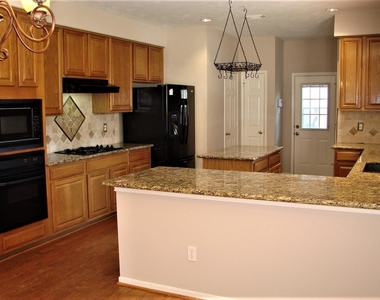 319 S Cheddington Drive - Photo Thumbnail 16