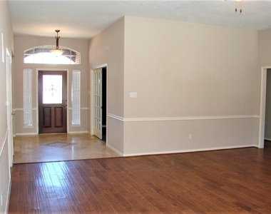 319 S Cheddington Drive - Photo Thumbnail 27