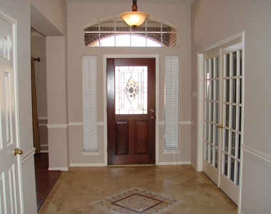 319 S Cheddington Drive - Photo Thumbnail 5