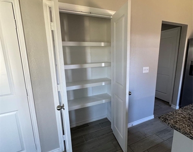 349 Road 5704 - Photo Thumbnail 10