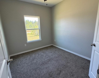 349 Road 5704 - Photo Thumbnail 15
