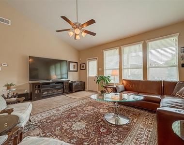 6415 Burgess Heights Lane - Photo Thumbnail 12