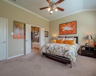 6415 Burgess Heights Lane - Photo Thumbnail 15