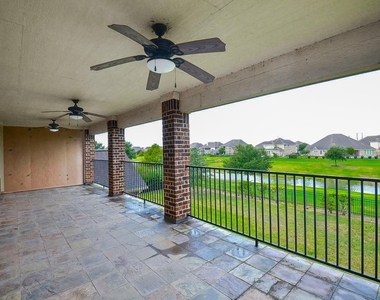 23610 Esperia Street - Photo Thumbnail 26