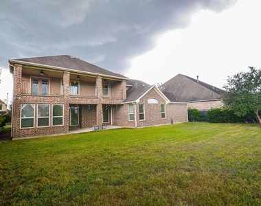 23610 Esperia Street - Photo Thumbnail 30