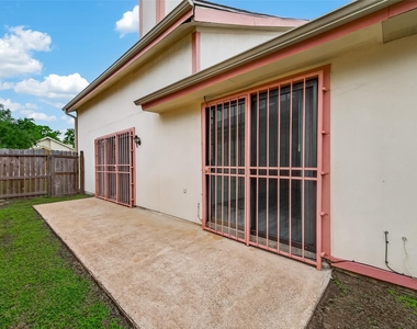13431 Clarewood Drive - Photo Thumbnail 27