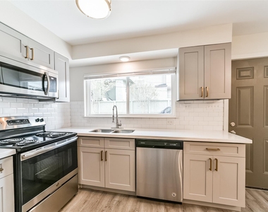 1608 Welch Street - Photo Thumbnail 5