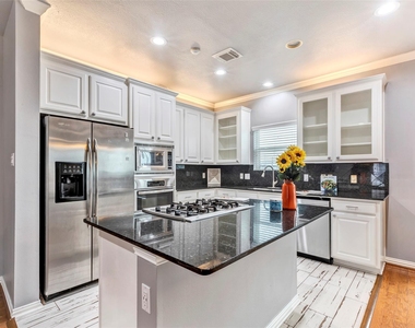 6115 S Arrowana Lane - Photo Thumbnail 1