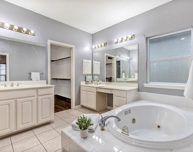 6115 S Arrowana Lane - Photo Thumbnail 14