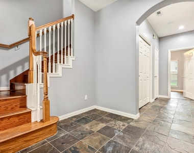 6115 S Arrowana Lane - Photo Thumbnail 3