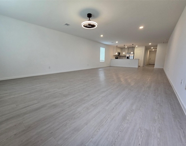 3045 Wild Dunes Drive - Photo Thumbnail 10