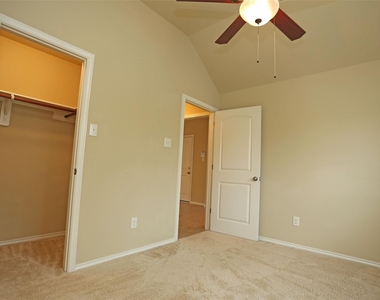 3107 Crystal Cascade Lane - Photo Thumbnail 18