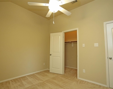 3107 Crystal Cascade Lane - Photo Thumbnail 22