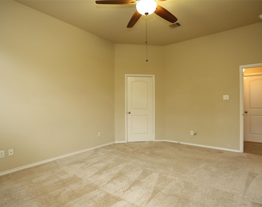3107 Crystal Cascade Lane - Photo Thumbnail 11