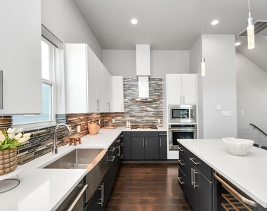 2105 Engelmohr Street - Photo Thumbnail 8